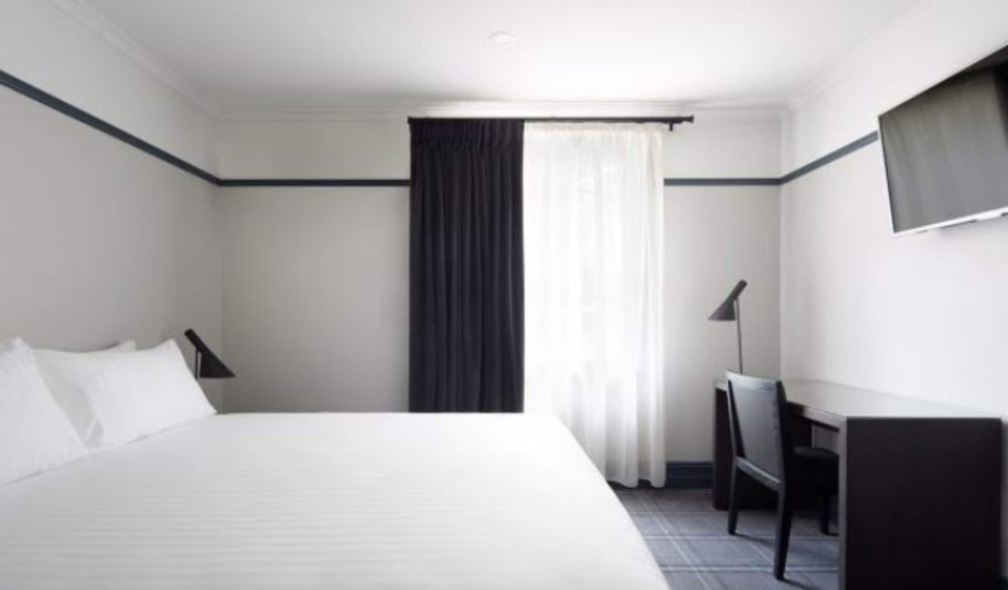 Brassey Hotel - Managed By Doma Hotels Canberra Exteriör bild