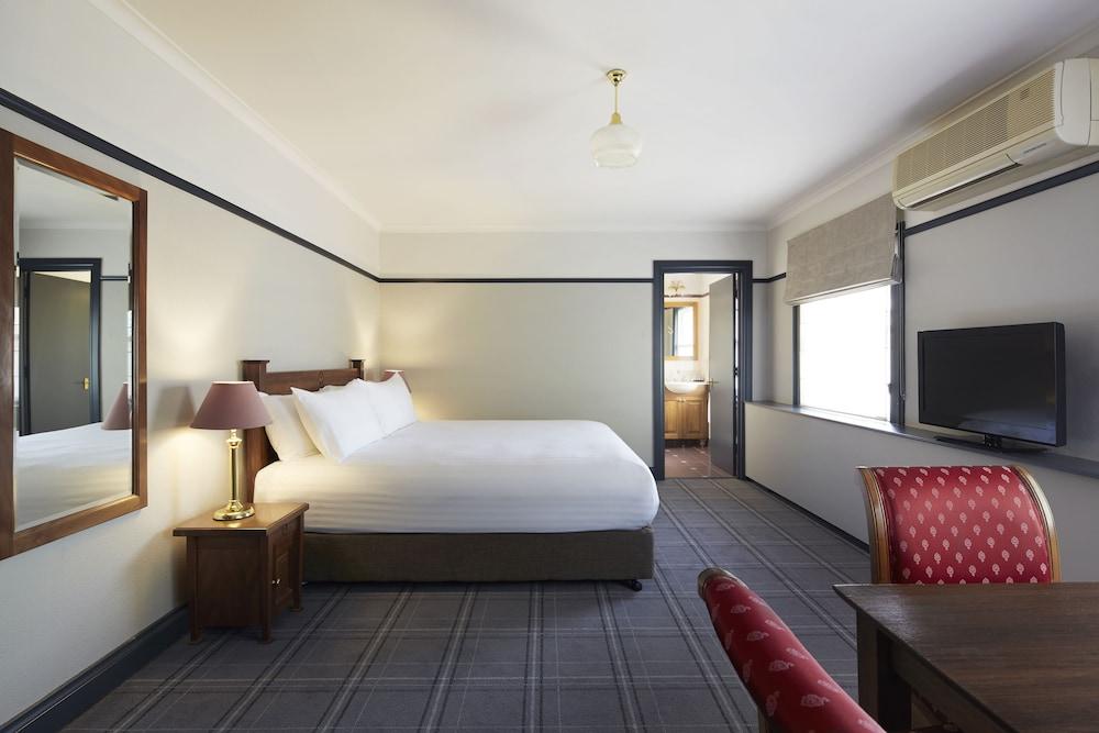 Brassey Hotel - Managed By Doma Hotels Canberra Exteriör bild