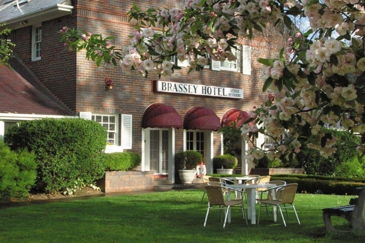 Brassey Hotel - Managed By Doma Hotels Canberra Exteriör bild