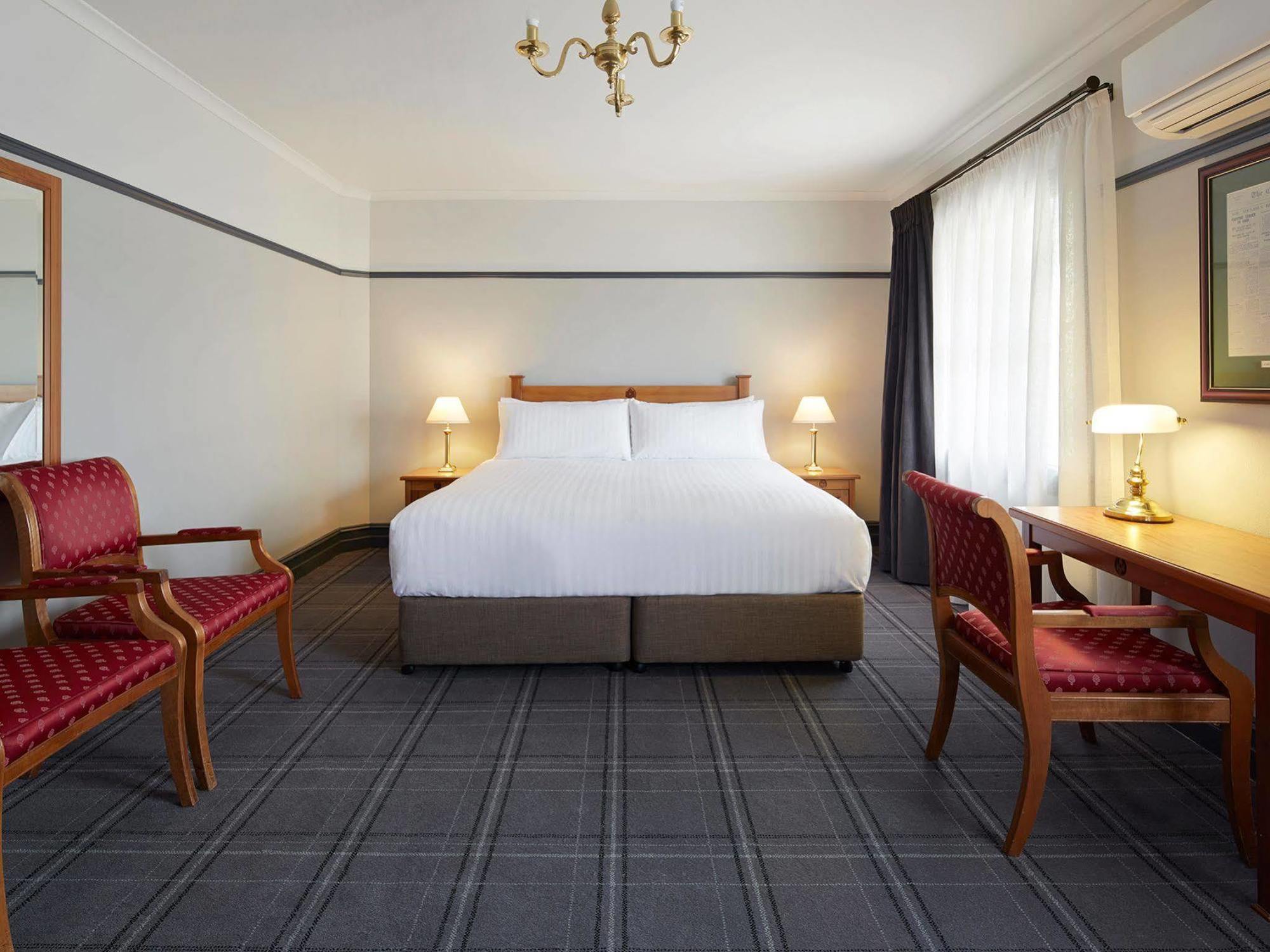 Brassey Hotel - Managed By Doma Hotels Canberra Exteriör bild